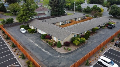 Bishop Apartments in Tumwater, WA - Building Photo - Building Photo