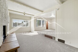 1160 S Wolff St in Denver, CO - Building Photo - Building Photo