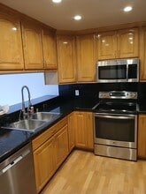 7225 Navajo Rd, Unit 229 in San Diego, CA - Building Photo - Building Photo