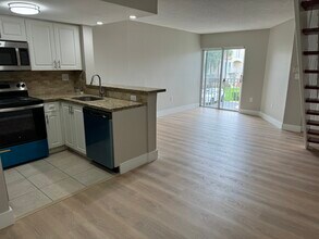 510 NW 86th Pl in Miami, FL - Building Photo - Building Photo