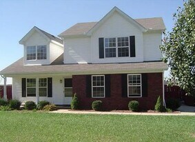 1921 Portway Rd in Spring Hill, TN - Building Photo