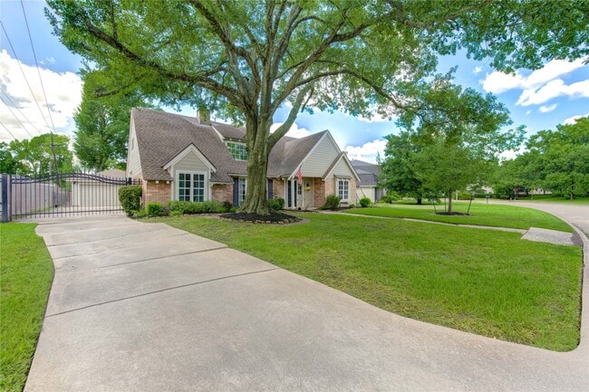 1210 Shannon Valley Dr in Houston, TX - Building Photo - Building Photo