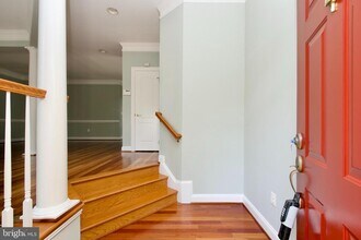 6411 Velliety Ln in West Springfield, VA - Building Photo - Building Photo