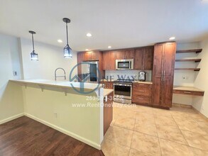 2311 Kent Des Moines Rd in Des Moines, WA - Building Photo - Building Photo