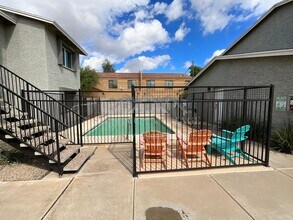 2104 E Eugie Terrace in Phoenix, AZ - Building Photo - Building Photo