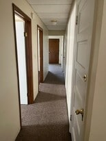 1810 Green Ridge St in Dunmore, PA - Building Photo