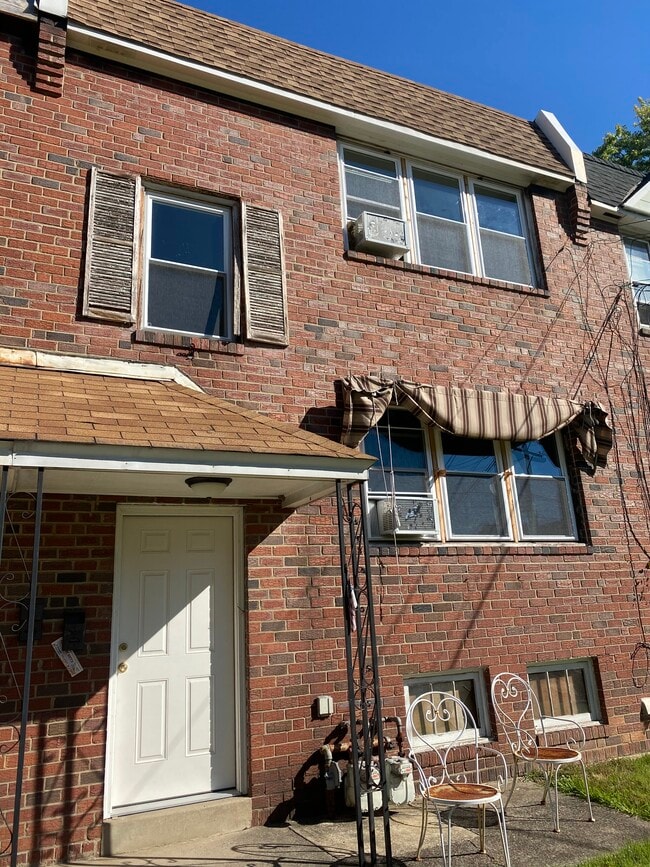 107 Main St Apartments and Nearby Darby Apartments For Rent Darby, PA