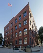 167 Wayne St in Jersey City, NJ - Foto de edificio - Building Photo