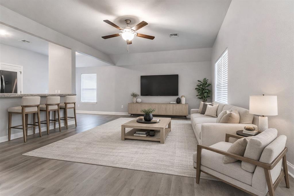 11104 NW 99th St in Yukon, OK - Building Photo