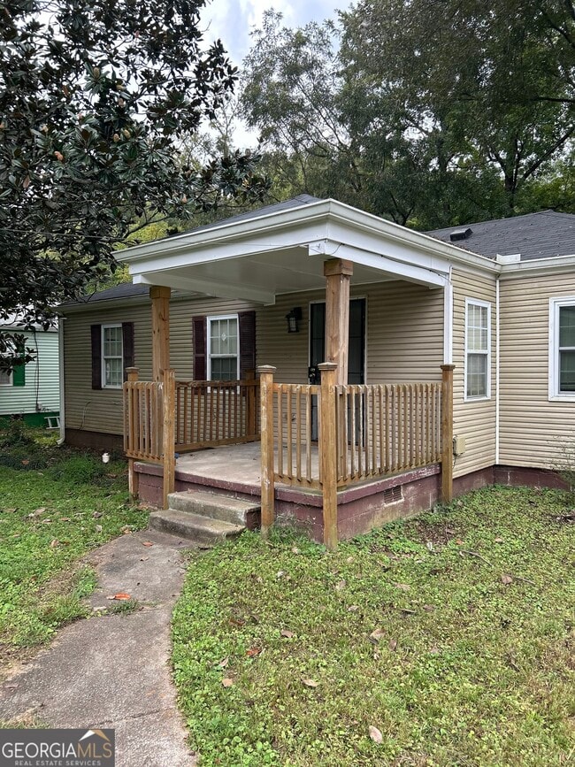 property at 2133 Blayton Ln SE