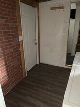 141 Watkins Ave, Unit 1 in Wilmerding, PA - Building Photo - Building Photo