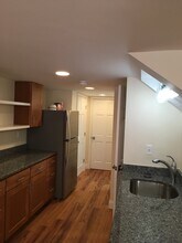 16 Andrew St, Unit Garden Apartment in Cambridge, MA - Foto de edificio - Building Photo