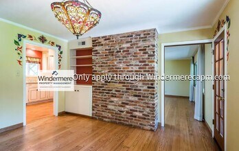 1751 Eastern Ave in Sacramento, CA - Building Photo - Building Photo