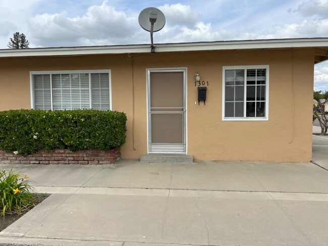 1301 19th Ave in Kingsburg, CA - Building Photo - Building Photo