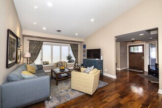 588 Bryson Ave in Palo Alto, CA - Building Photo - Building Photo