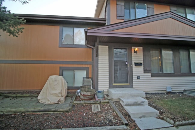 1520 Sutter Dr