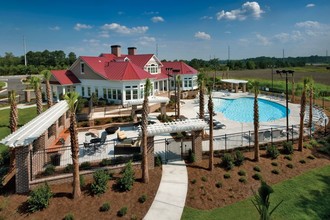 Grand Oaks at Ogeechee River in Savannah, GA - Foto de edificio - Building Photo