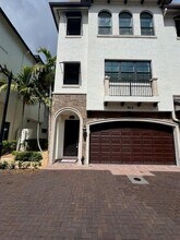 613 Windward Cir N in Boynton Beach, FL - Building Photo - Building Photo