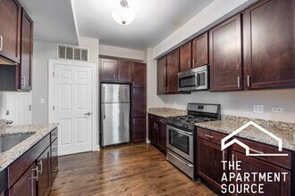 2506 W Argyle St, Unit 2A in Chicago, IL - Building Photo - Building Photo