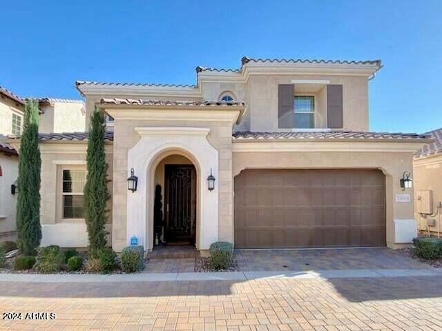 1949 W Yellowstone Way in Chandler, AZ - Building Photo