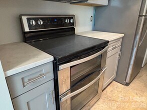 11029 Harrowfield Rd in Charlotte, NC - Building Photo - Building Photo