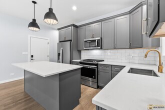 4402 S Prairie Ave in Chicago, IL - Building Photo - Building Photo