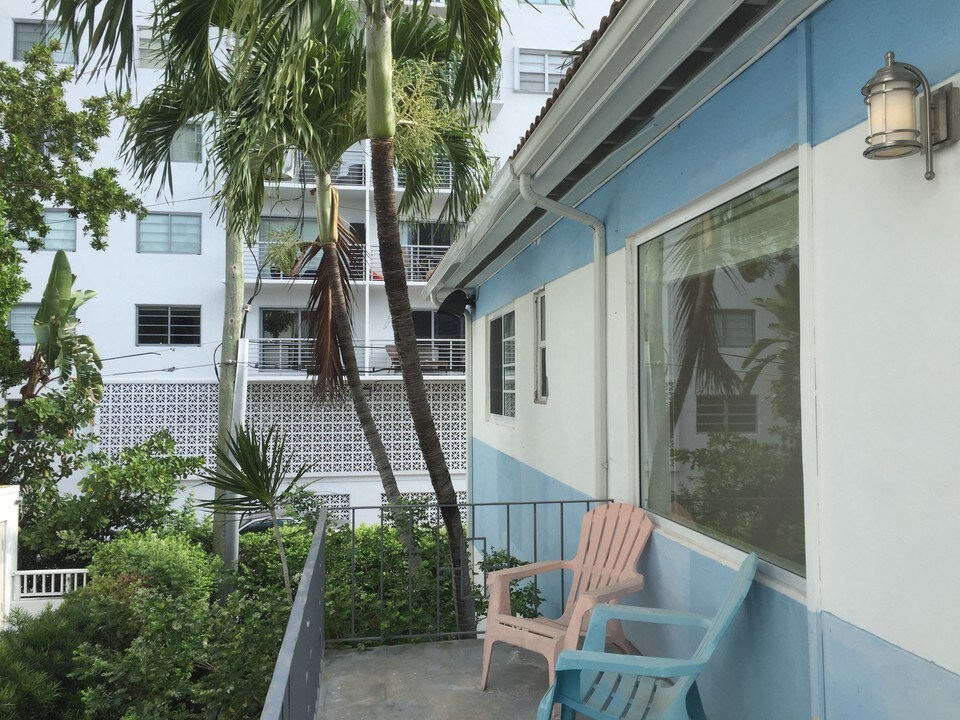 1471 Lincoln Terrace in Miami Beach, FL - Building Photo