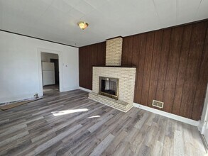 5865-5867-5867 Madison Ave in Export, PA - Building Photo - Building Photo