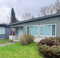 10734 35th Ave NE in Seattle, WA - Building Photo