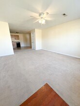 528 Luxury Dr in Clarksville, TN - Building Photo - Building Photo