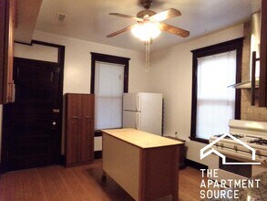 1458 W Catalpa Ave in Chicago, IL - Building Photo - Building Photo