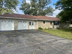 2110 S County Rd 800 E in Plainfield, IN - Building Photo