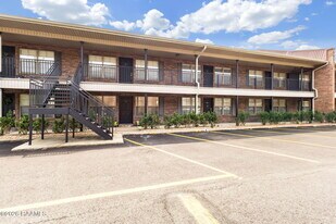 112 Hillside Dr in Lafayette, LA - Building Photo