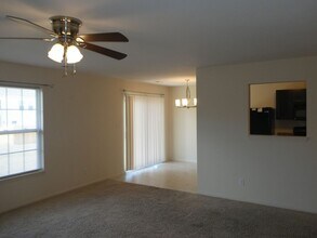 3414 Tuscany Ridge in Columbia, MO - Building Photo - Building Photo