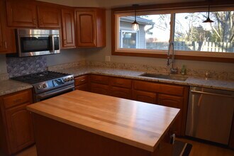 1525 Hanover Ct in Ann Arbor, MI - Foto de edificio - Building Photo