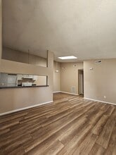 403 Resort Ct in Virginia Beach, VA - Building Photo - Building Photo