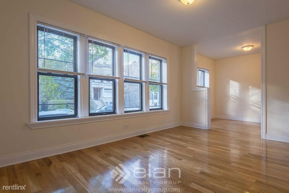 38235 N Fremont St-Unit -Apt 1W in Chicago, IL - Building Photo