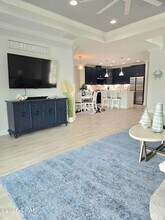 9245 Cool Breeze Dr in Panama City Beach, FL - Foto de edificio - Building Photo