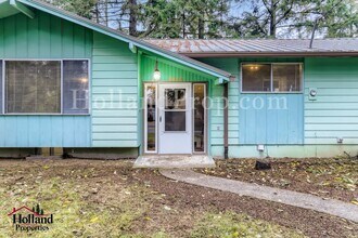 4019 NE Jackson St in Hillsboro, OR - Building Photo - Building Photo