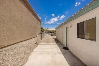 3088 Newport Dr in Lake Havasu City, AZ - Building Photo - Building Photo