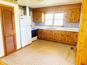 3351 Pembroke Rd in Clarksville, TN - Building Photo - Building Photo