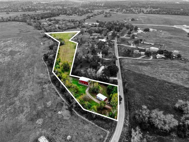 425 Campbell Rd in New Waverly, TX - Building Photo - Building Photo