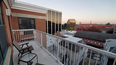 7 Prospect St, Unit 806 in Morristown, NJ - Foto de edificio - Building Photo