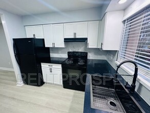 4267 S Semoran Blvd in Orlando, FL - Building Photo - Building Photo