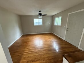 306 N McKinley Ave in Joplin, MO - Building Photo - Building Photo