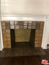 1850 Rodney Dr in Los Angeles, CA - Building Photo - Building Photo