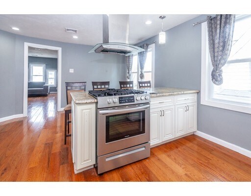 35 Lonsdale St-Unit -3 in Boston, MA - Building Photo