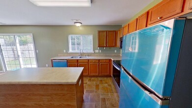 6530 Guard Hill Dr in Raleigh, NC - Foto de edificio - Building Photo