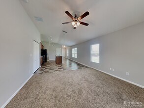 8675 Julia Marie Cir in Jacksonville, FL - Building Photo - Building Photo