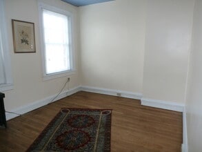 211 N Arthur Ashe Blvd, Unit #7 in Richmond, VA - Foto de edificio - Building Photo
